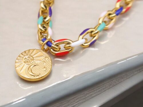 Halskette mit Sonne-Mond-Stern-Anhänger, gold/bunt