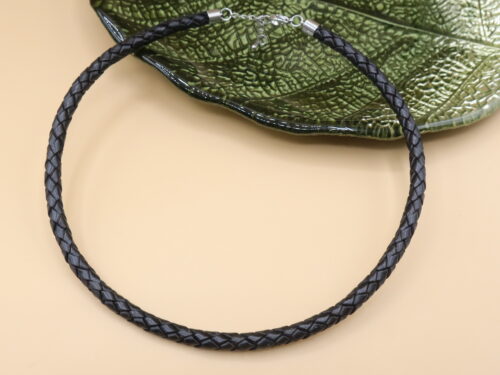 Leder-Halskette mit Karabinerverschluss, 6 mm, schwarz